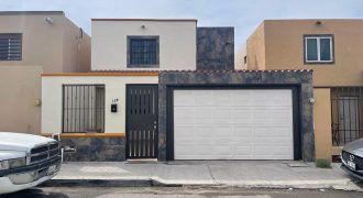 Renta casa 3 recamaras calle Jose Joaquín Herrera frac Villa de Herrera