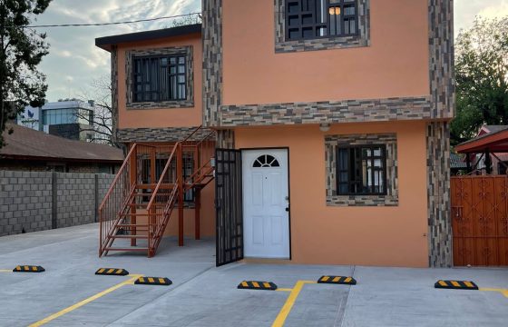 Renta Departamento amueblado $12,000 2 recamaras y 2 baños calle Anáhuac Zona Centro